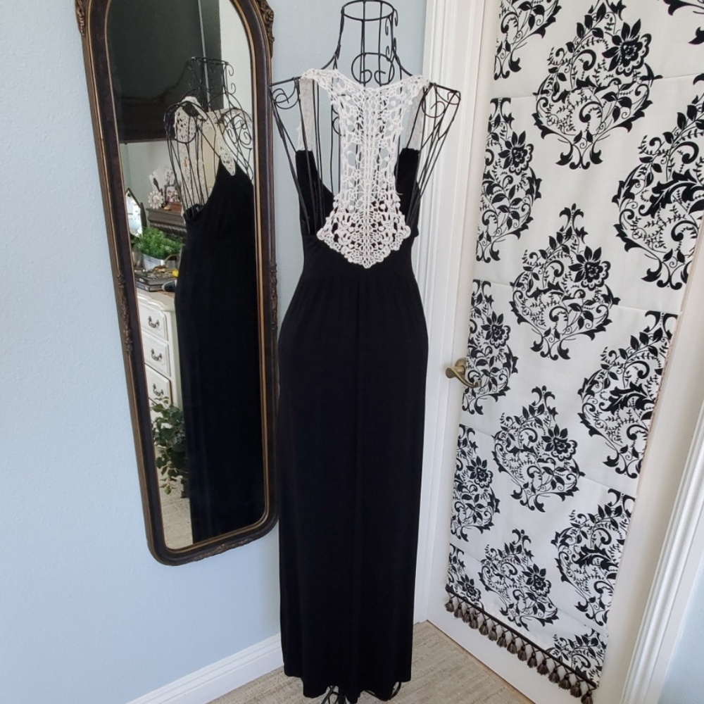 Full length t back black dress